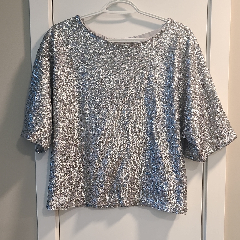 NWT Gap Silver Sequin Blouse - Sparkly Short Sleeve Tee - Size M